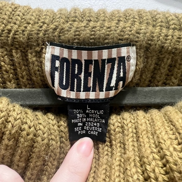 VTG Forenza Wool Blend fringe off the shoulder sweater size large - Picture 3 of 6